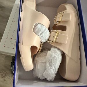 Stuart Weitzman Pearl Buckle Slide